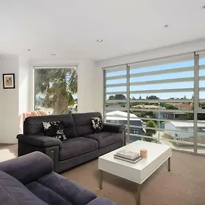 Awesome Downtown Location - Park The Car And Walk To Everything ! , Mount Maunganui New Zealand