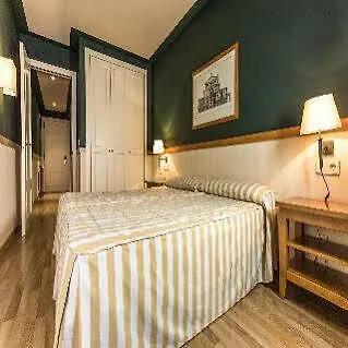 Apartaments Shusski Encamp